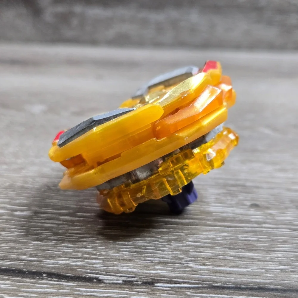 Beyblade B-154 Imperial Dragon Spinning Top Unisex OS Gold Tested